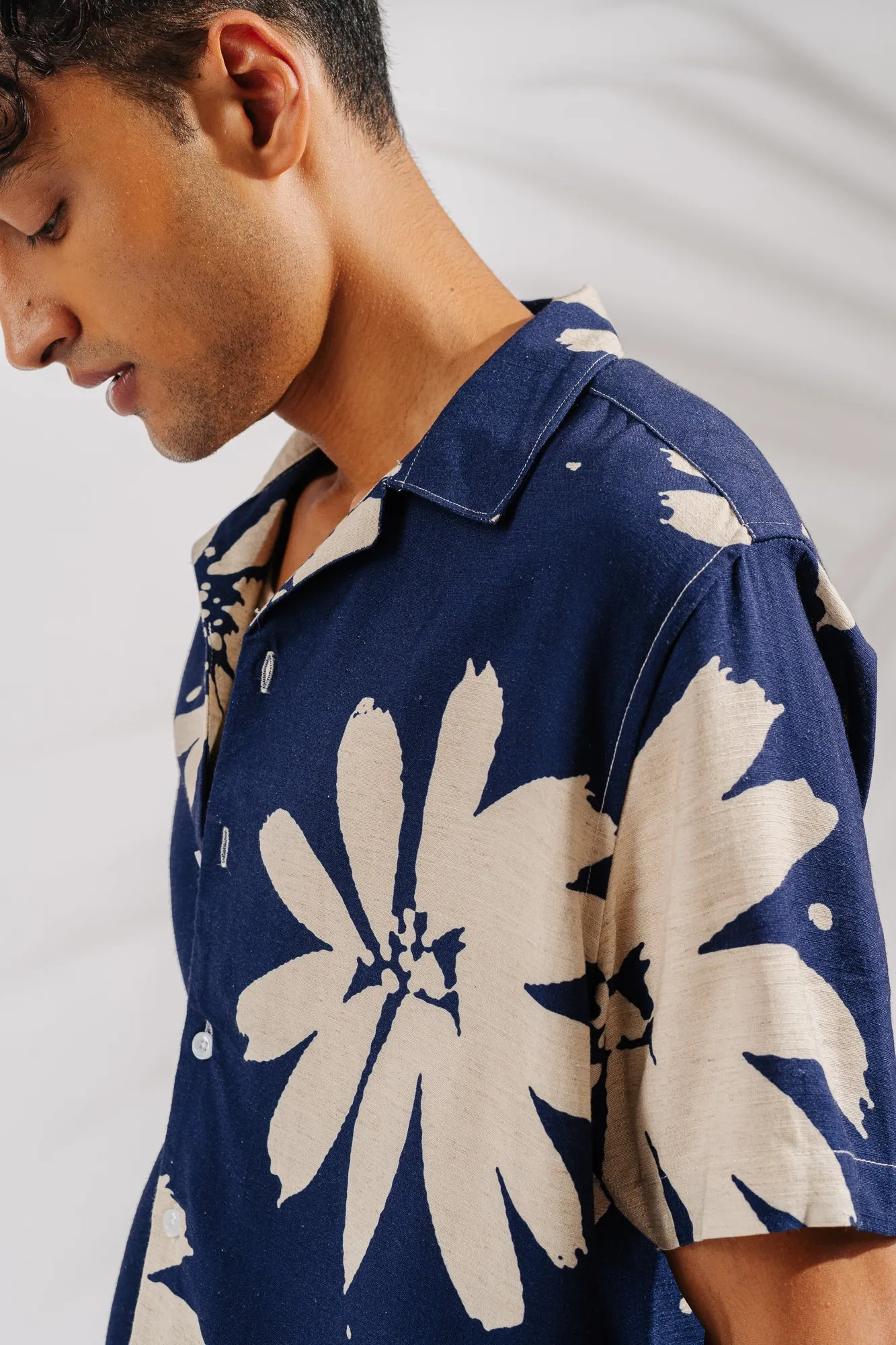 Cut Out Floral Men's Linen Shirt