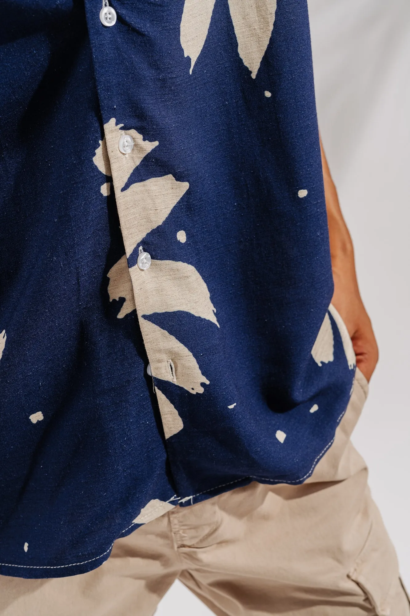 Cut Out Floral Men's Linen Shirt