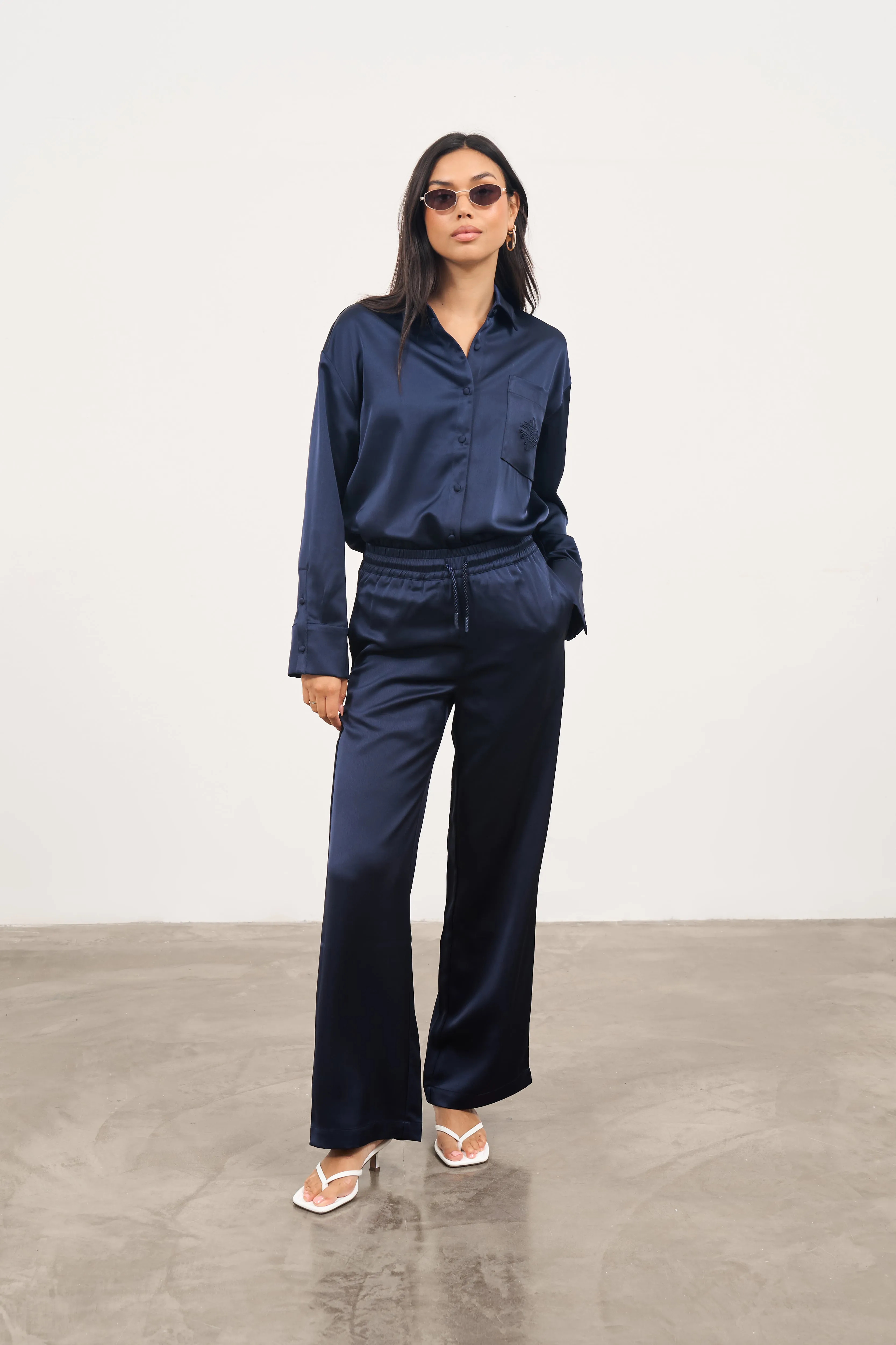 SATIN EMBLEM SHIRT - NAVY